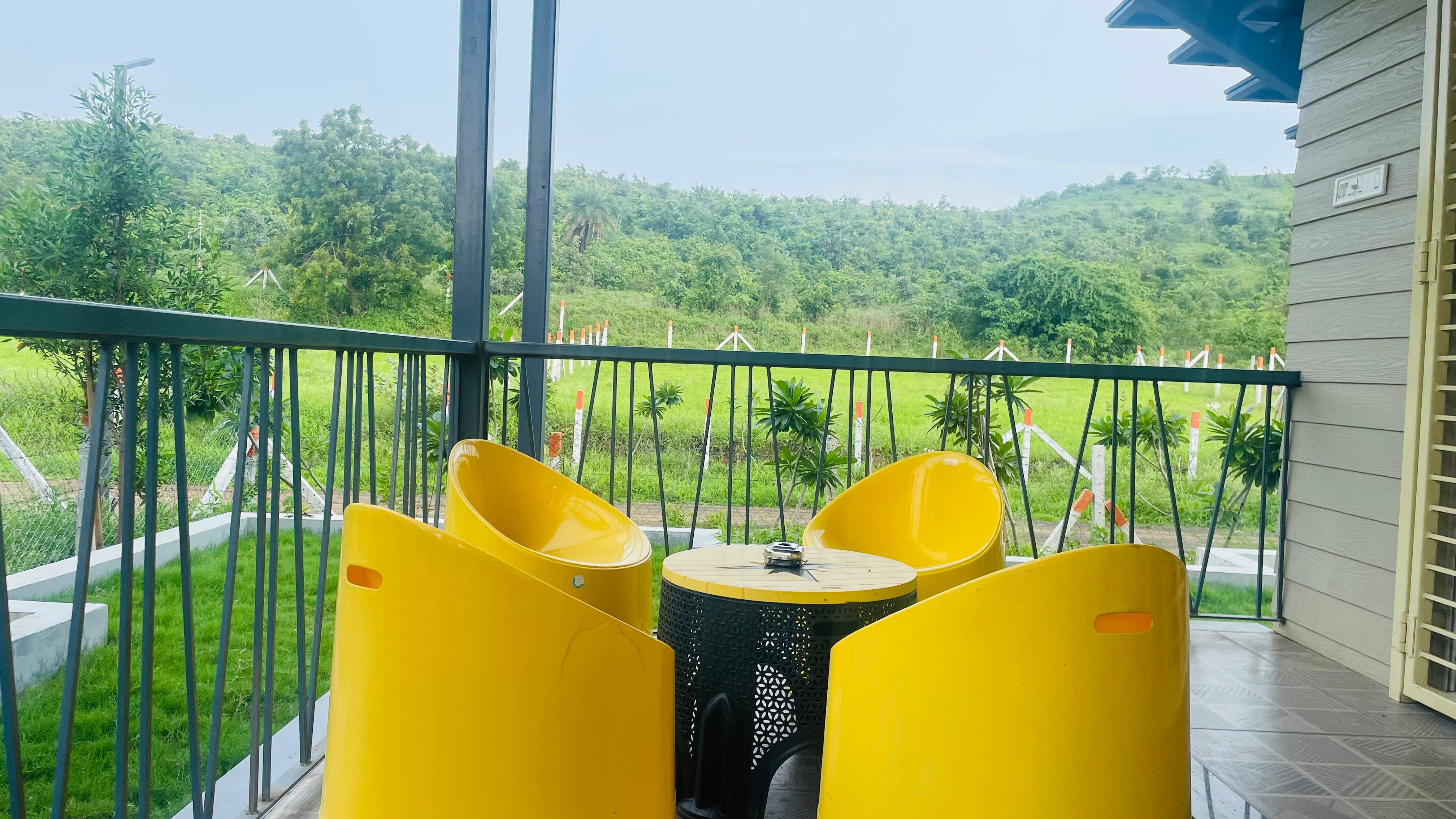 WeekStays Villa Exterior